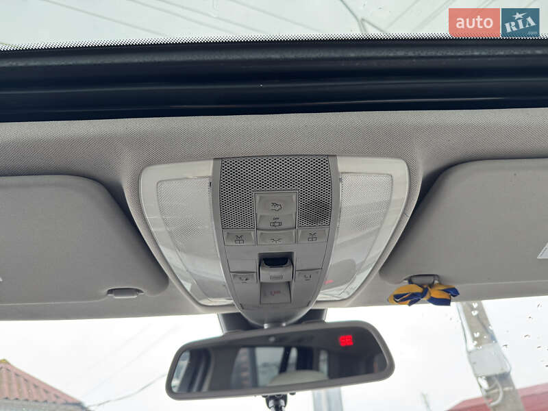 Внедорожник / Кроссовер Mercedes-Benz GLK-Class 2014 в Киеве