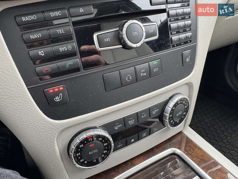 Внедорожник / Кроссовер Mercedes-Benz GLK-Class 2014 в Киеве