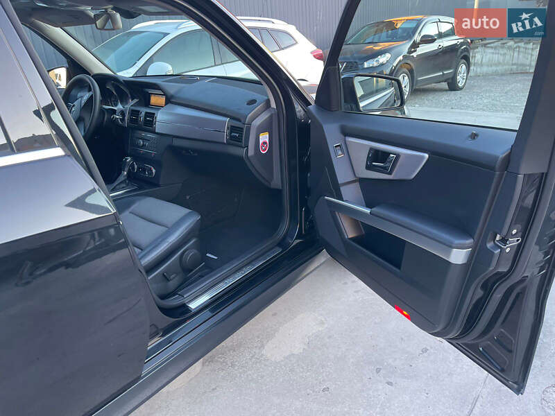 Внедорожник / Кроссовер Mercedes-Benz GLK-Class 2011 в Ровно