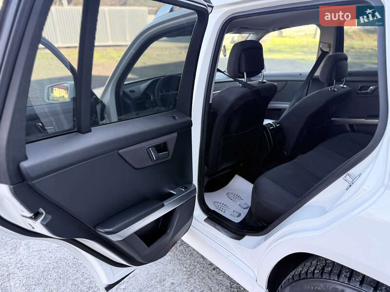 Внедорожник / Кроссовер Mercedes-Benz GLK-Class 2011 в Черновцах фото 14 Внедорожник / Кроссовер Mercedes-Benz GLK-Class 2011 в Черновцах