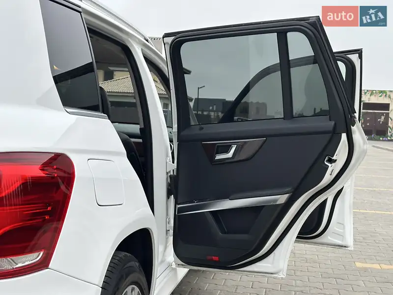 Mercedes-Benz GLK-Class 2014 VIN WDCGG0EB3EG317218 фото оголошення 35 з 109