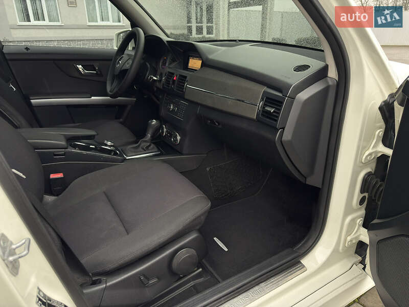 Внедорожник / Кроссовер Mercedes-Benz GLK-Class 2011 в Черновцах