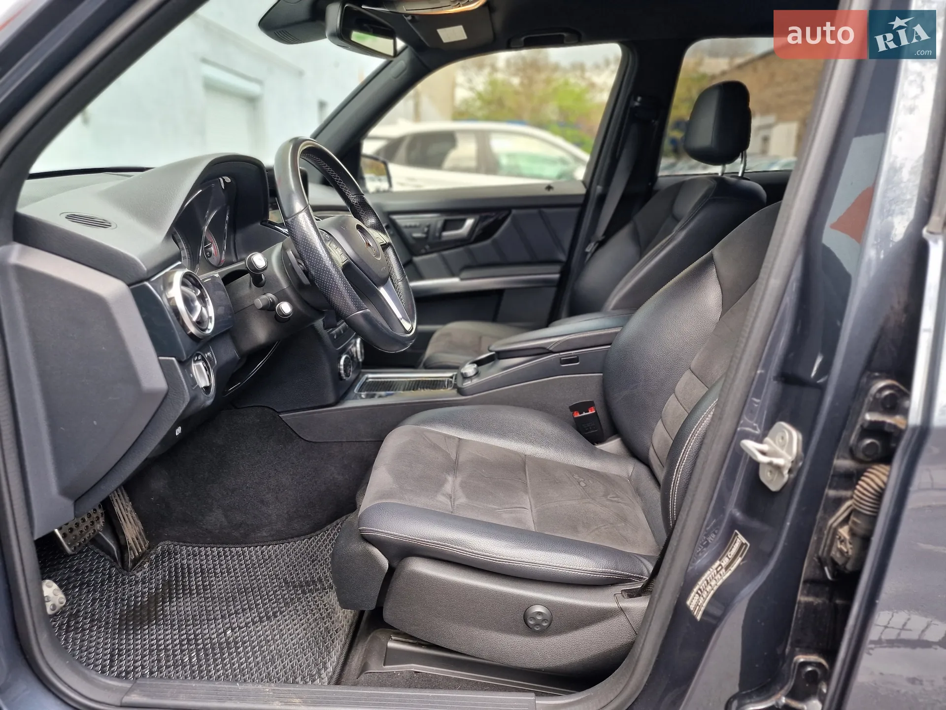 2013 Mercedes-Benz GLK-klasse - мініатюра 38
