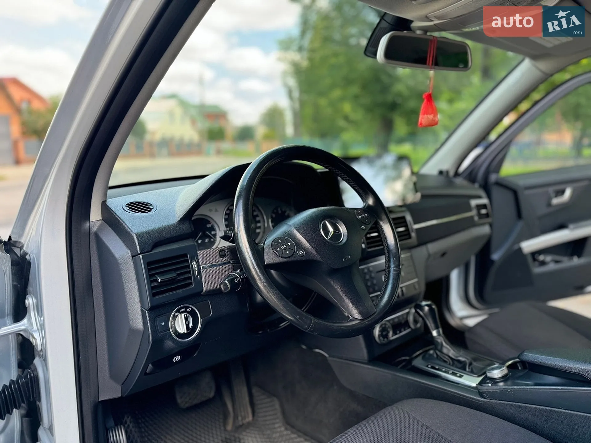 2011 Mercedes-Benz GLK-klasse - мініатюра 28