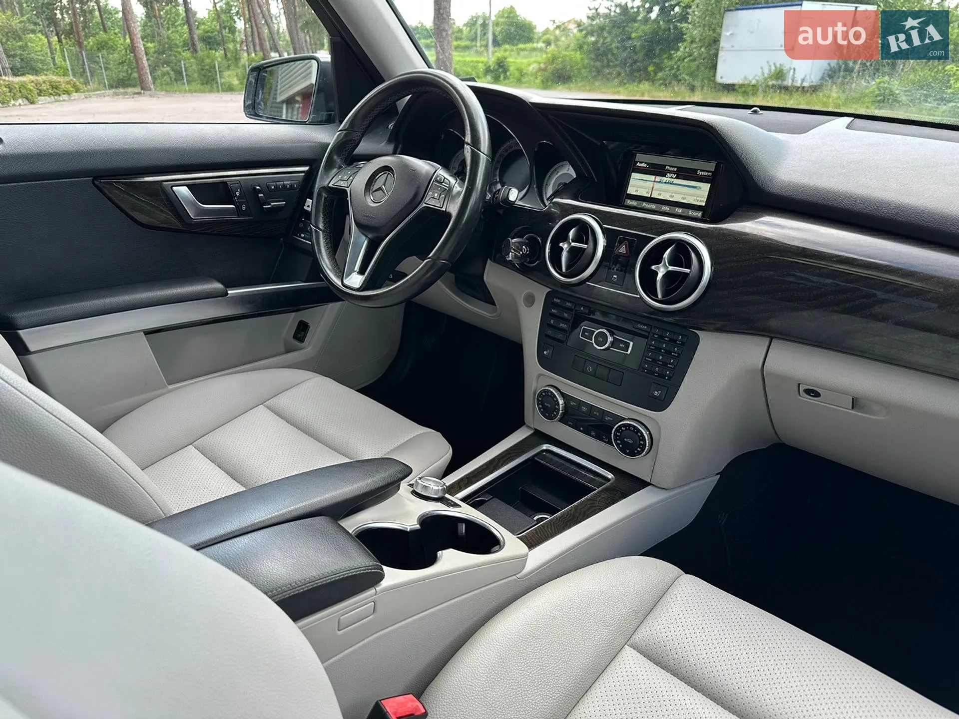 2015 Mercedes-Benz GLK-klasse - мініатюра 36