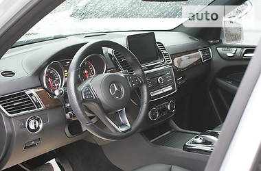 Позашляховик / Кросовер Mercedes-Benz GLS-Class 2017 в 