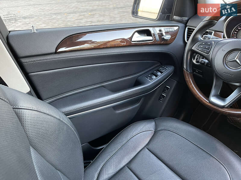 Внедорожник / Кроссовер Mercedes-Benz GLS-Class 2016 в Днепре фото 52 Внедорожник / Кроссовер Mercedes-Benz GLS-Class 2016 в Днепре