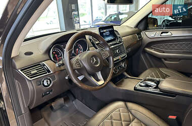 Позашляховик / Кросовер Mercedes-Benz GLS-Class 2016 в 