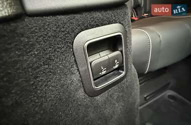 Позашляховик / Кросовер Mercedes-Benz GLS-Class 2021 в 