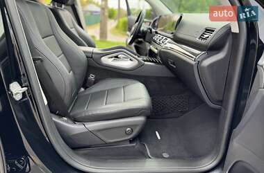 Позашляховик / Кросовер Mercedes-Benz GLS-Class 2019 в 