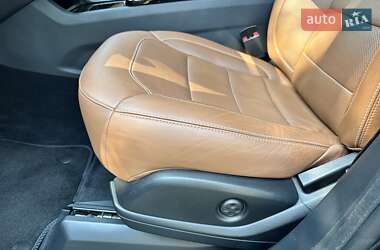 Позашляховик / Кросовер Mercedes-Benz GLS-Class 2017 в 