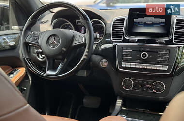 Позашляховик / Кросовер Mercedes-Benz GLS-Class 2019 в 