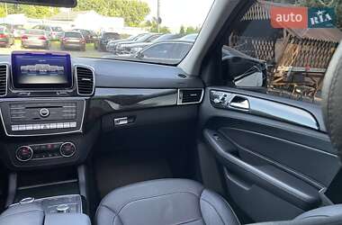 Позашляховик / Кросовер Mercedes-Benz GLS-Class 2016 в 