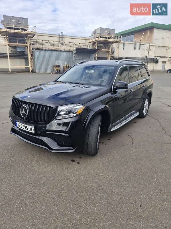 Внедорожник / Кроссовер Mercedes-Benz GLS-Class 2017 в 