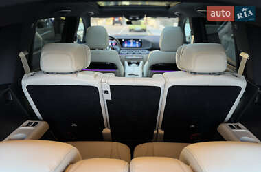 Внедорожник / Кроссовер Mercedes-Benz GLS-Class 2023 в 