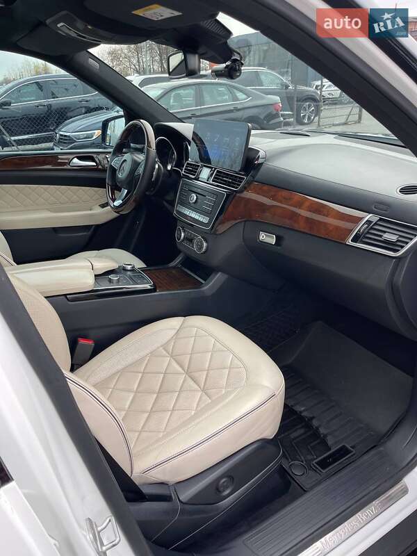 Внедорожник / Кроссовер Mercedes-Benz GLS-Class 2017 в Львове фото 61 Внедорожник / Кроссовер Mercedes-Benz GLS-Class 2017 в Львове
