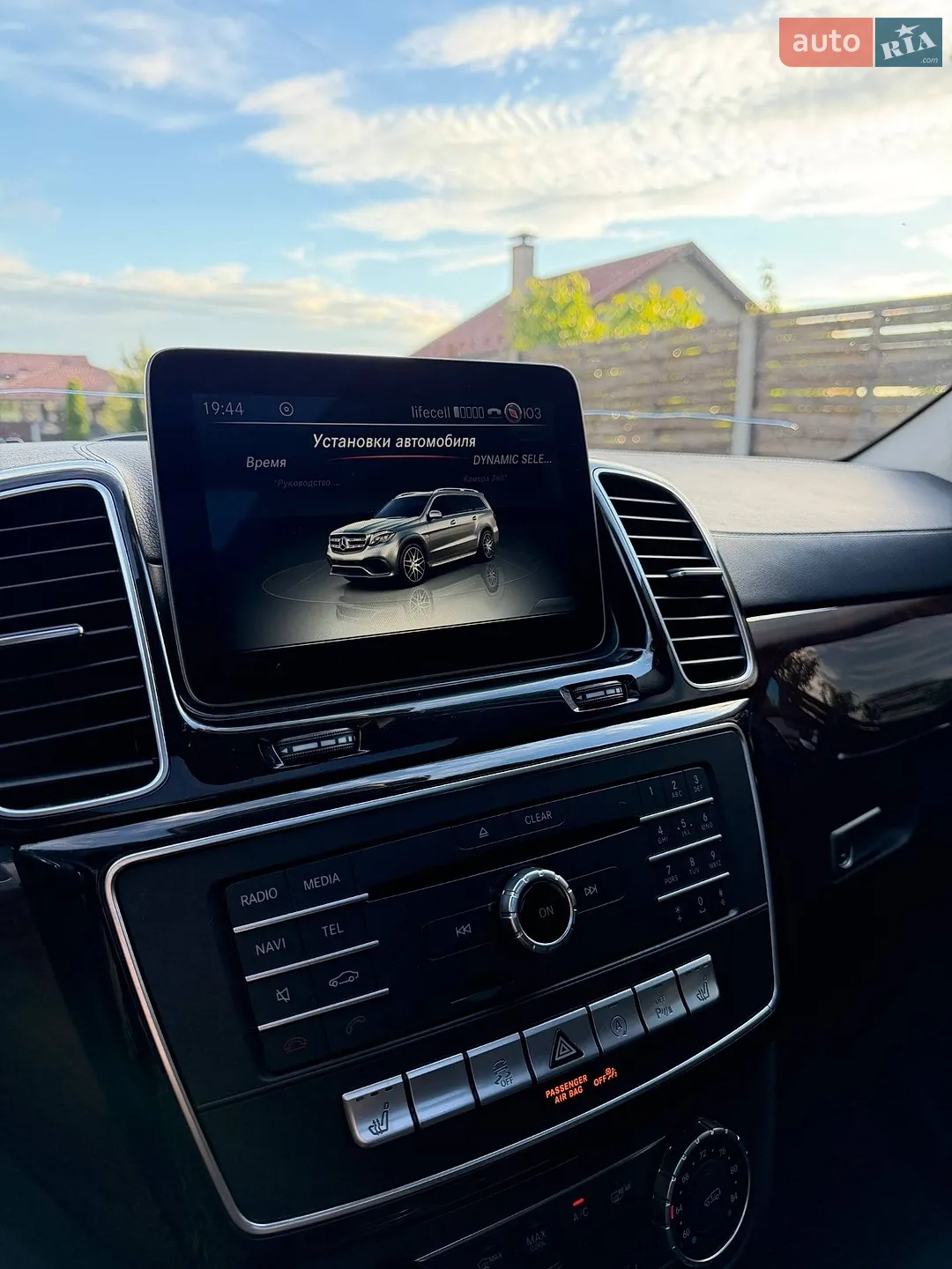 Mercedes-Benz GLS-Class 2017 VIN 4JGDF6EE5HA931442 фото оголошення 3 з 19