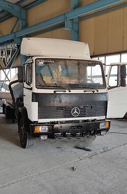 Машина  асенізатор (вакуумна) Mercedes-Benz LK-Series 1990 в Овідіополі