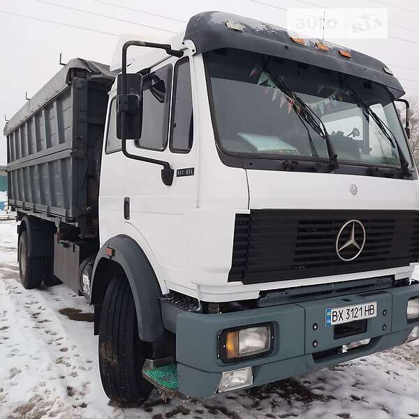 Зерновоз Mercedes-Benz LK-Series 1992 в Хмельницком фото 3 Зерновоз Mercedes-Benz LK-Series 1992 в Хмельницком