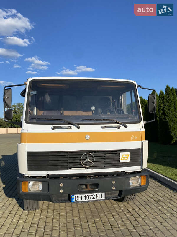 Mercedes-Benz LK-Series 1998