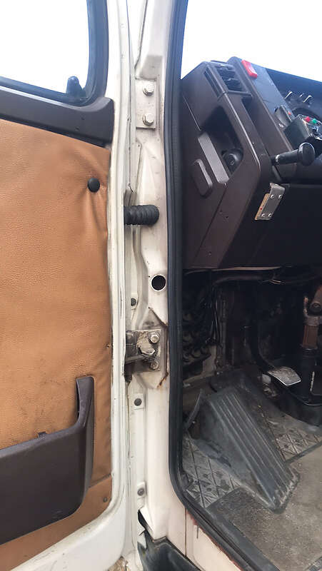 Грузовой фургон Mercedes-Benz LN-Series 1990 в Киеве