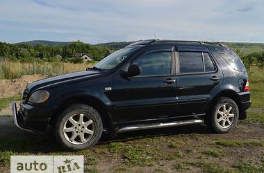 Внедорожник / Кроссовер Mercedes-Benz M-Class 2000 в 