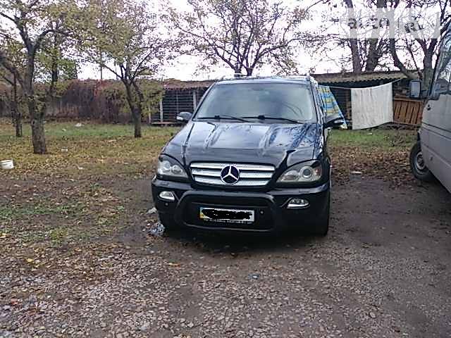 Позашляховик / Кросовер Mercedes-Benz M-Class 2004 в Києві