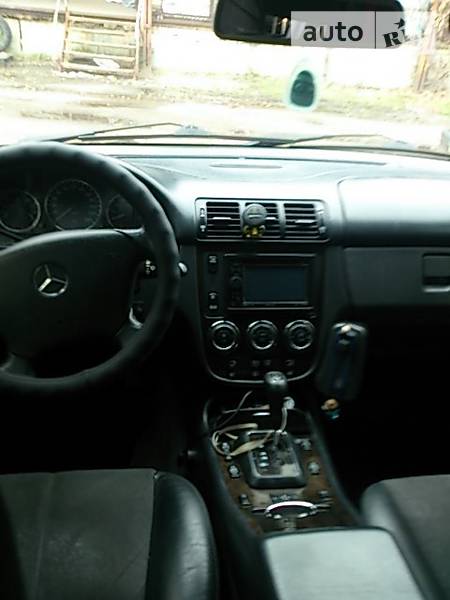 Позашляховик / Кросовер Mercedes-Benz M-Class 2004 в Києві