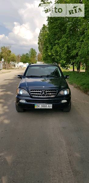 Внедорожник / Кроссовер Mercedes-Benz M-Class 2003 в Ровно