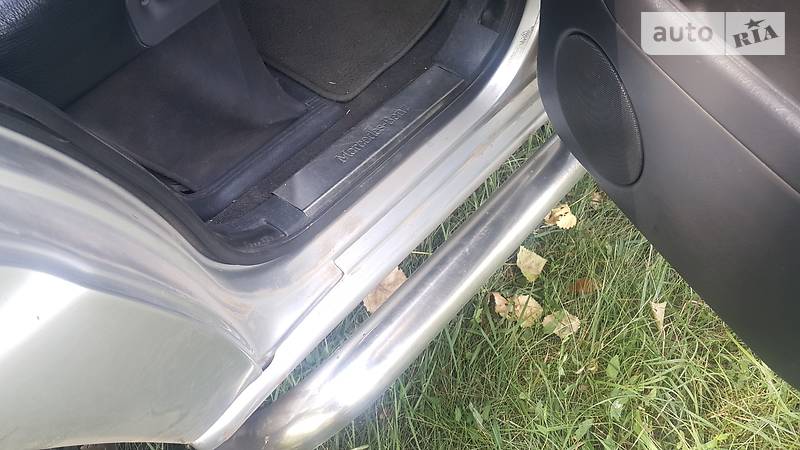 Позашляховик / Кросовер Mercedes-Benz M-Class 2000 в Києві