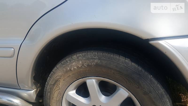 Позашляховик / Кросовер Mercedes-Benz M-Class 2000 в Києві