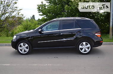 Позашляховик / Кросовер Mercedes-Benz M-Class 2009 в 