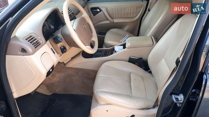 Внедорожник / Кроссовер Mercedes-Benz M-Class 2002 в Черновцах