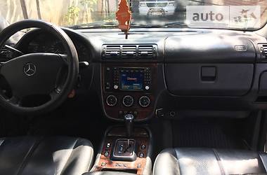 Позашляховик / Кросовер Mercedes-Benz M-Class 2002 в 