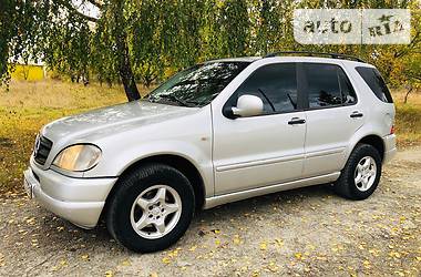 Позашляховик / Кросовер Mercedes-Benz M-Class 2001 в Заліщиках