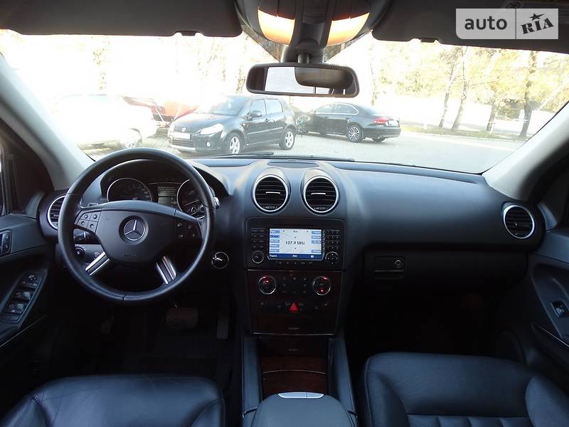 Позашляховик / Кросовер Mercedes-Benz M-Class 2006 в Дніпрі