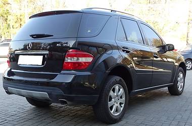 Позашляховик / Кросовер Mercedes-Benz M-Class 2006 в 
