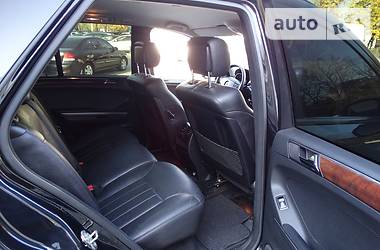 Позашляховик / Кросовер Mercedes-Benz M-Class 2006 в 