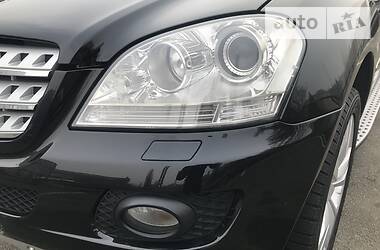 Позашляховик / Кросовер Mercedes-Benz M-Class 2008 в 