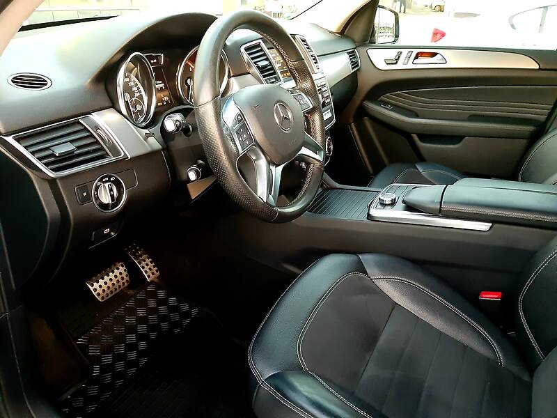Позашляховик / Кросовер Mercedes-Benz M-Class 2014 в Полтаві