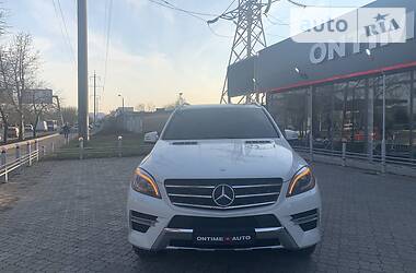 Позашляховик / Кросовер Mercedes-Benz M-Class 2013 в 