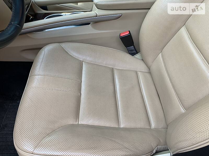 Позашляховик / Кросовер Mercedes-Benz M-Class 2011 в Харкові