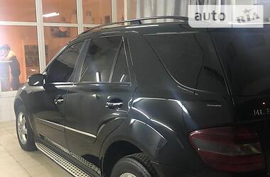 Позашляховик / Кросовер Mercedes-Benz M-Class 2007 в 