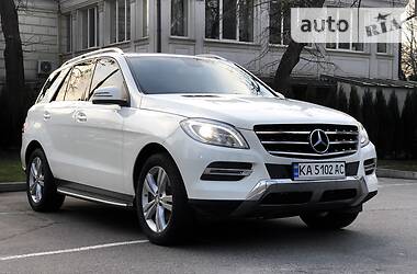 Позашляховик / Кросовер Mercedes-Benz M-Class 2012 в 