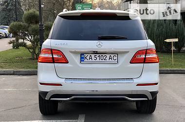 Позашляховик / Кросовер Mercedes-Benz M-Class 2012 в 