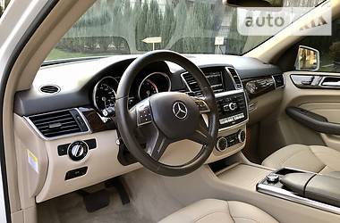 Позашляховик / Кросовер Mercedes-Benz M-Class 2012 в 