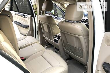Позашляховик / Кросовер Mercedes-Benz M-Class 2012 в 