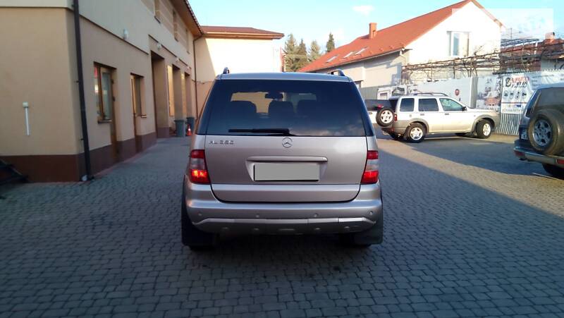 Позашляховик / Кросовер Mercedes-Benz M-Class 2003 в Ужгороді