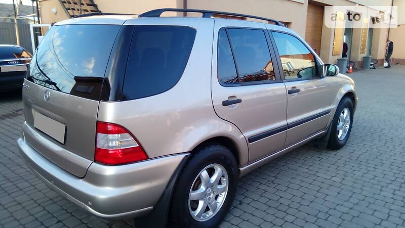 Позашляховик / Кросовер Mercedes-Benz M-Class 2003 в Ужгороді
