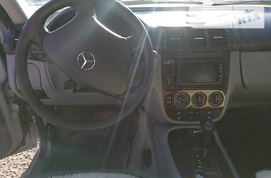 Внедорожник / Кроссовер Mercedes-Benz M-Class 2001 в Бучаче